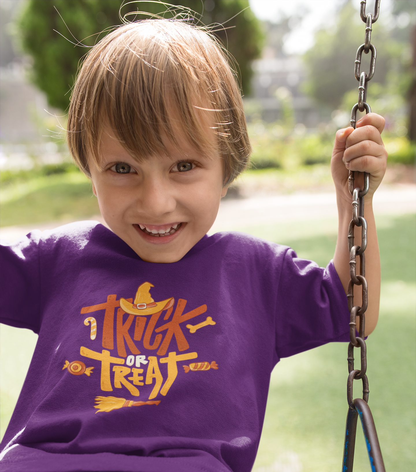 Kids cotton Halloween T-shirt with “Trick or Treat” print