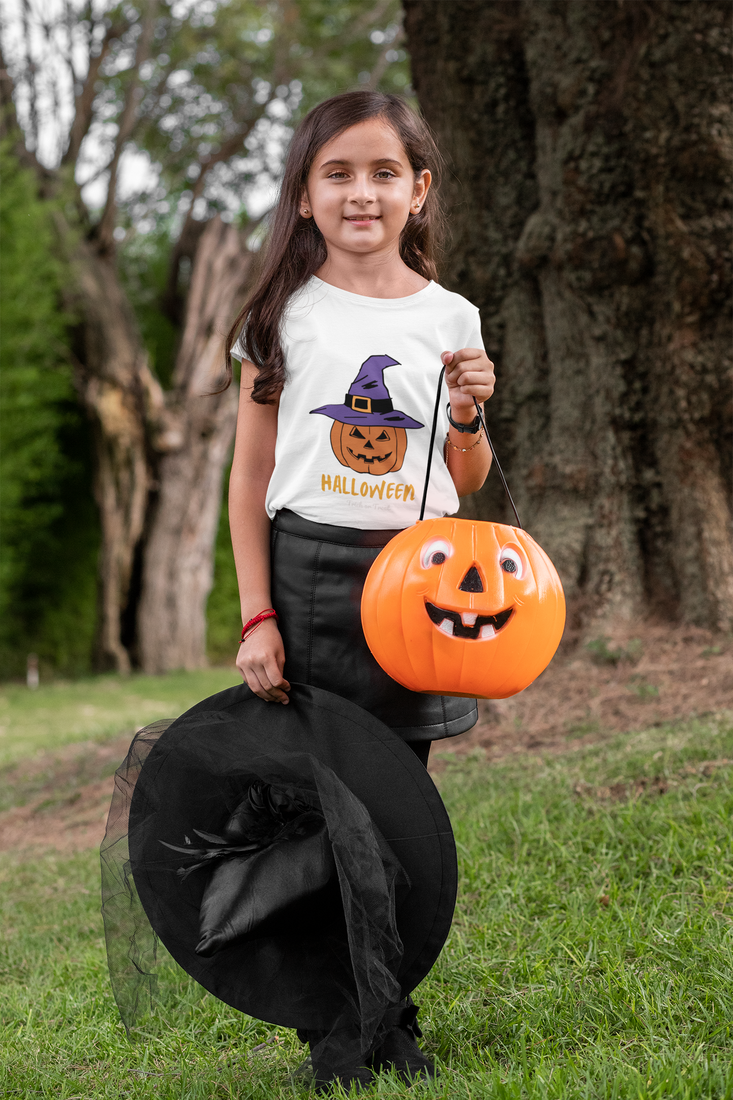 Kids Halloween T-Shirt – Pumpkin in Witch Hat “Halloween”