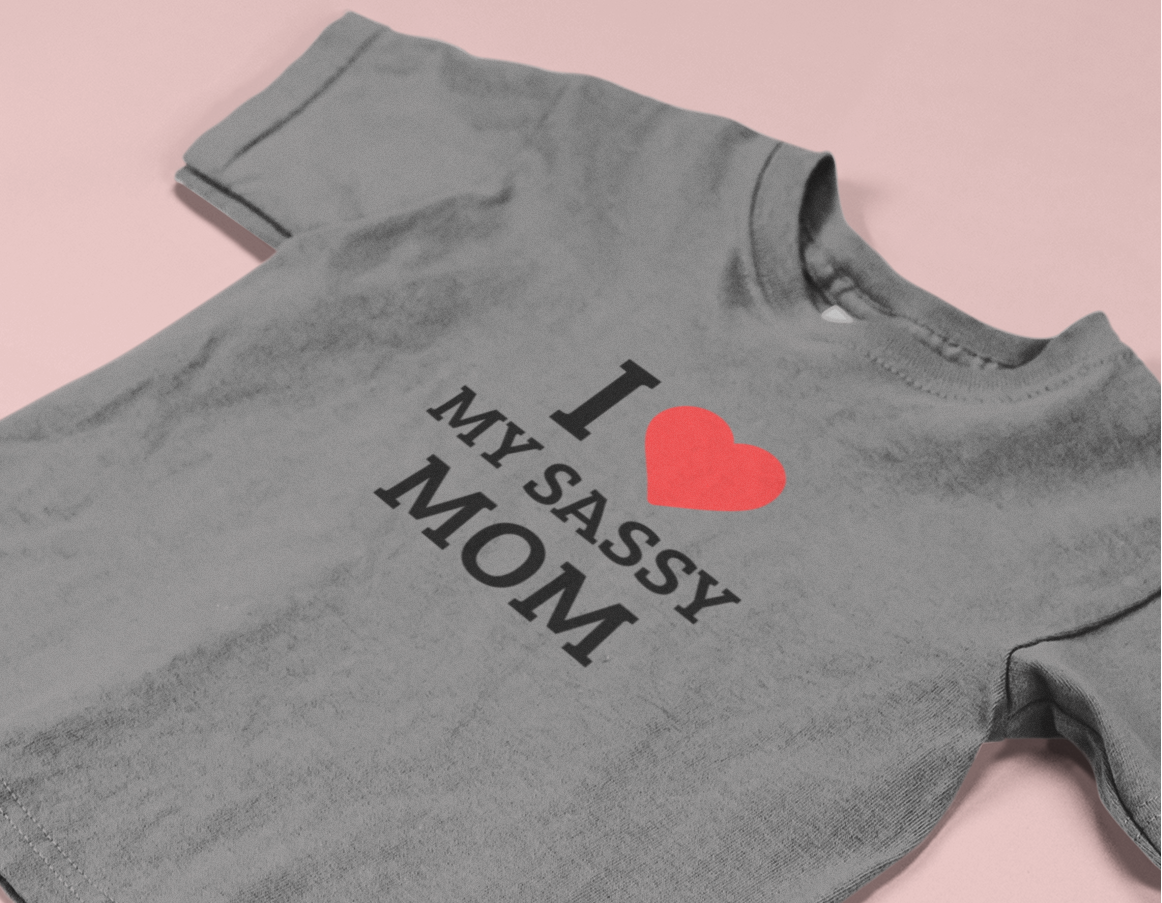 Kids cotton T-shirt with “I Love My Sassy Mom” print by Mumma’s Cub