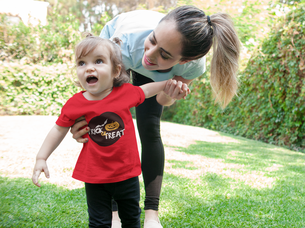 Kids Halloween T-Shirt – Pumpkin & Bat Print “Trick or Treat”
