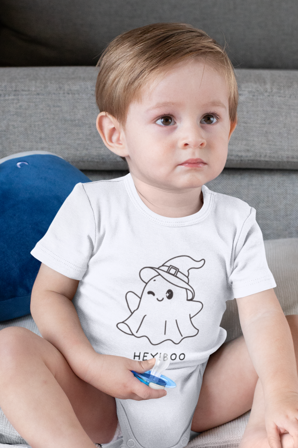 Baby soft cotton Halloween onesie with “Hey Boo” print – breathable romper for infants