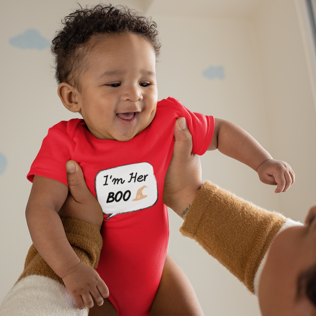 Baby soft cotton Halloween onesie with “I Am Her Boo!” print – cute romper for infants