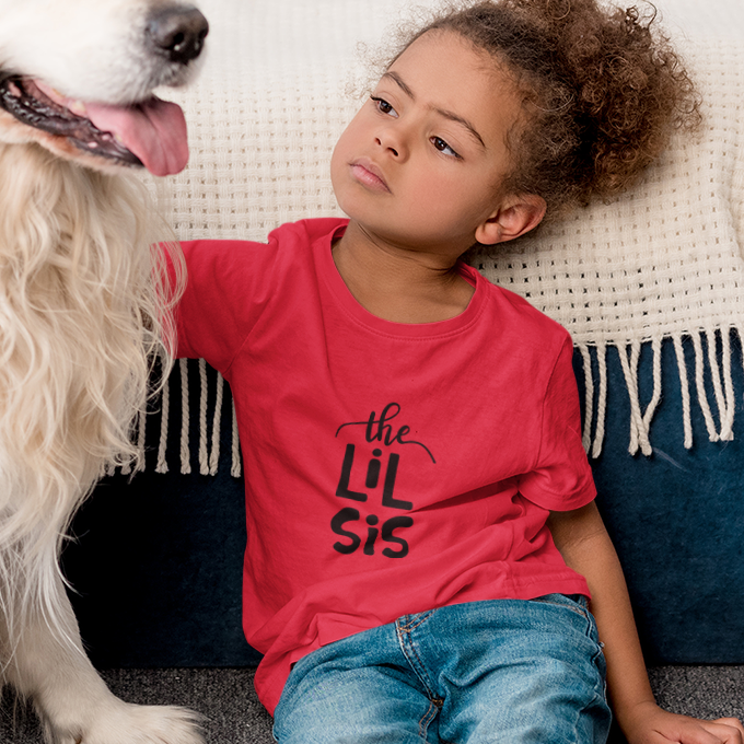 Cute girls cotton t-shirt with “The Lil Sis” print by Mumma’s Cub