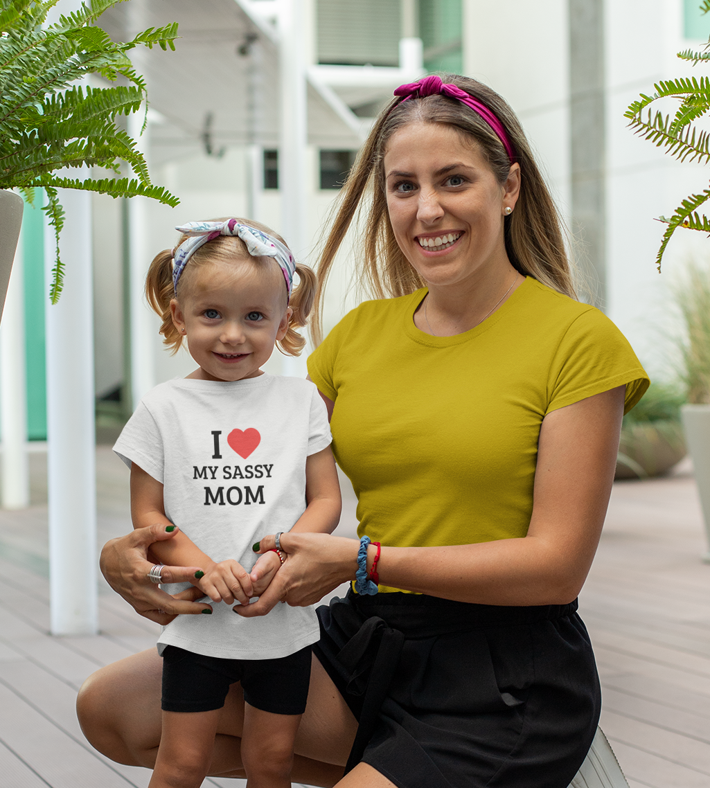 Kids cotton T-shirt with “I Love My Sassy Mom” print by Mumma’s Cub