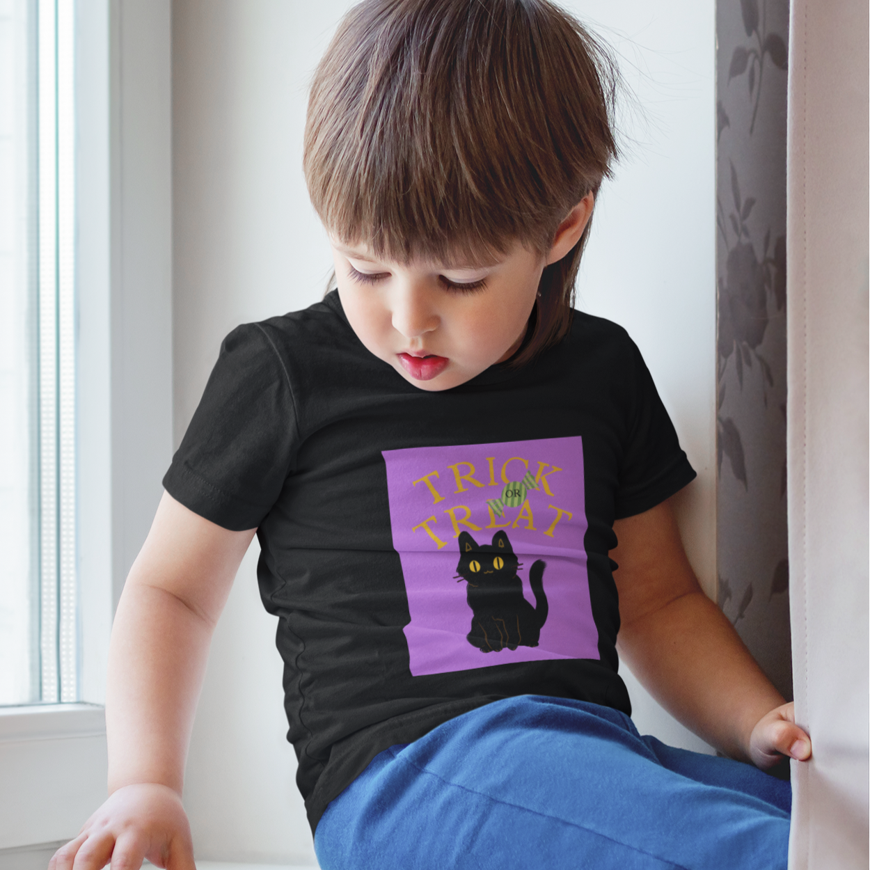 Kids unisex cotton Halloween T-shirt with black cat print
