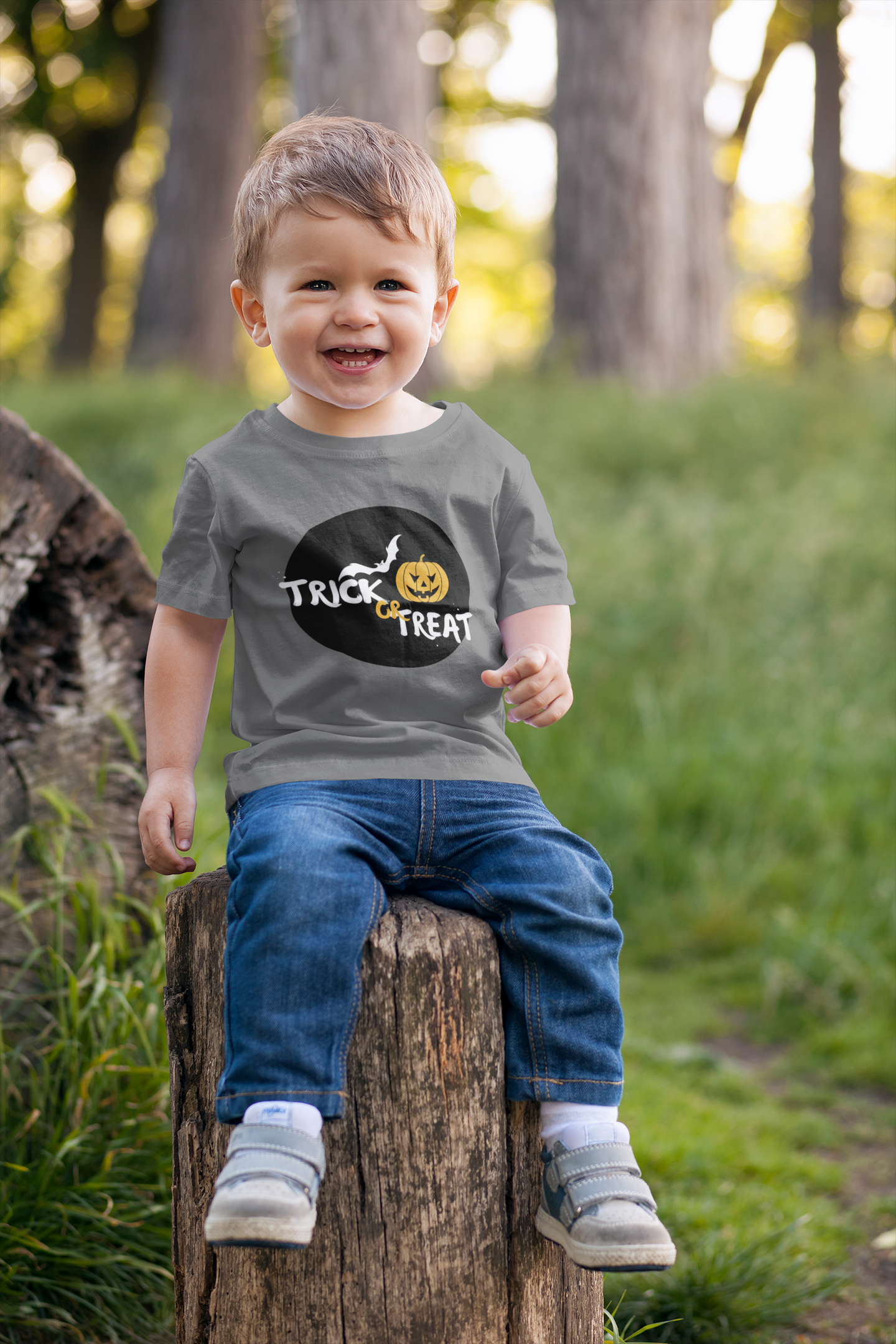 Kids Halloween T-Shirt – Pumpkin & Bat Print “Trick or Treat”